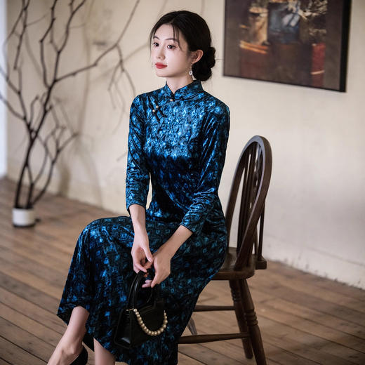 SKY 23039丝绒大摆裙时尚改良新中式旗袍 商品图0