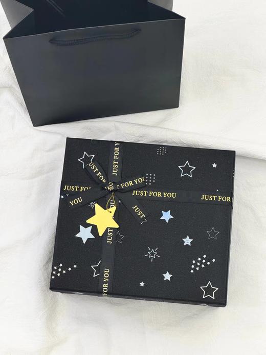 D100820解决直男选礼物的苦恼！钱包星空彩妆礼盒 商品图4