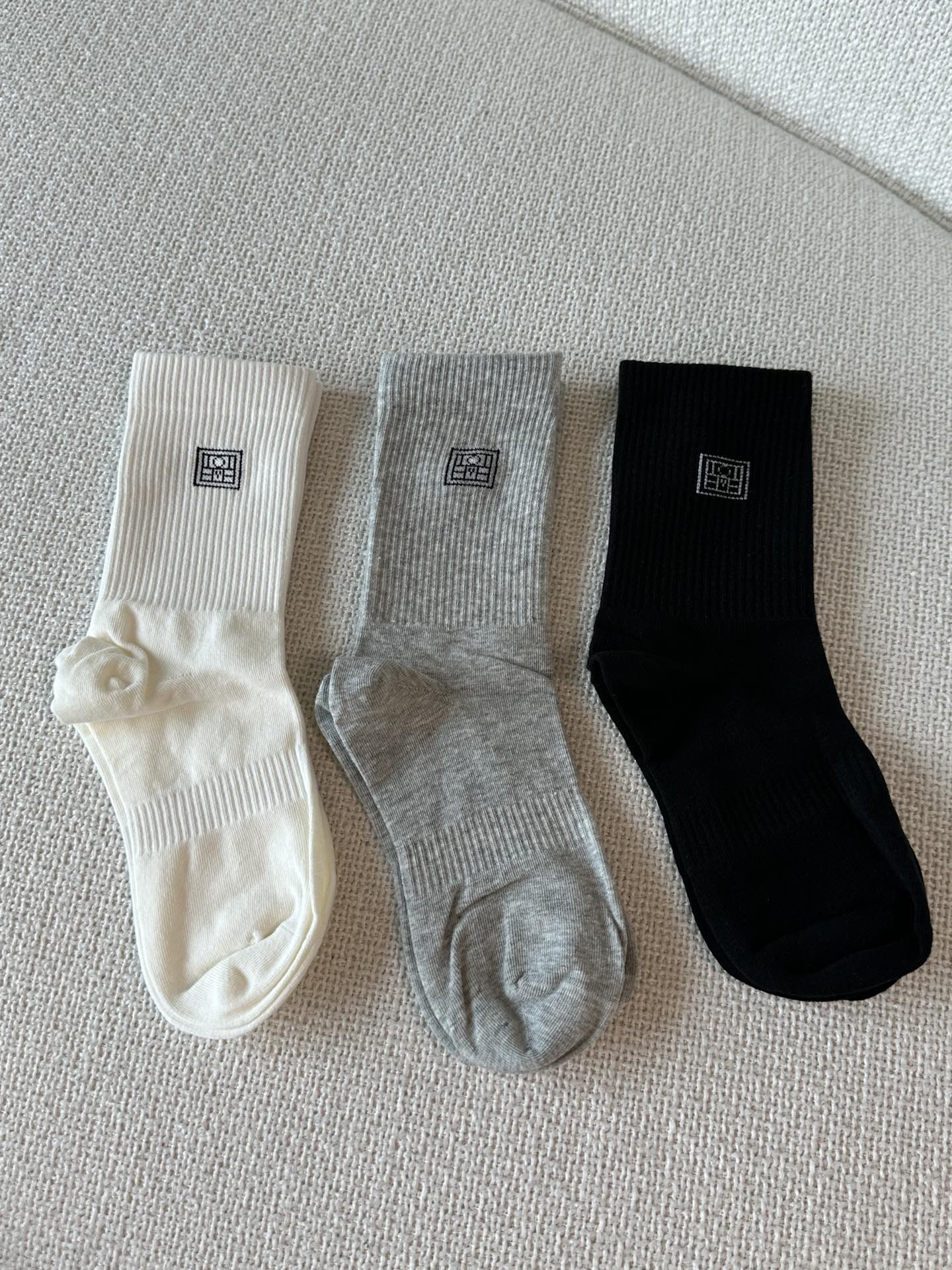 瑞典TOT*E同款 字母标识针织袜