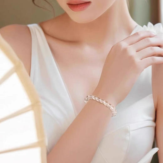 幸运加持🍀能量值爆棚❗❗【MointPhoice天然水晶手链】日常搭配绝美✨抬手就是blingbling仙女光环~ ✅高品质天然水晶，限时福利价💰69/条‼ 🌟约6-8mm精致珠珠，温柔又吸睛！ 商品图7