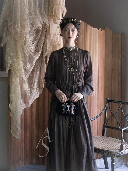 Maku 25AW 雾褐色珠绣领手织真丝长袖连衣裙 商品图4