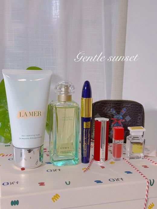 D100819温馨浪漫的表白专属品~尼罗河彩妆钱包Gift礼盒 商品图3