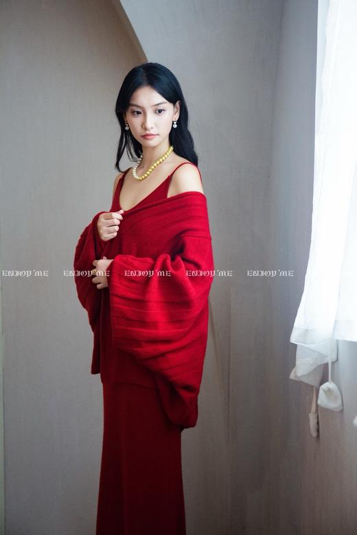 【门店同款】ENJOY冬季“暖冬软糖”波浪边针织吊带裙 166746507 商品图1