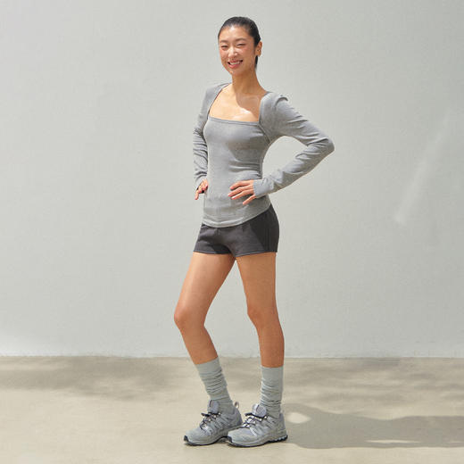 Ariseism美式复古设计感长袖T恤女秋季新款运动修身打底上衣 商品图3