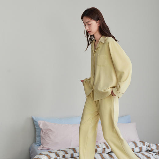 芬腾女士睡衣秋冬季德绒开衫长袖长裤套装新款宽松休闲大码家居服 商品图3