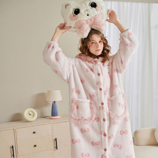 芬腾女士睡裙秋冬季珊瑚绒长袖连帽睡衣裙甜美休闲大码家居服冬天 商品图2