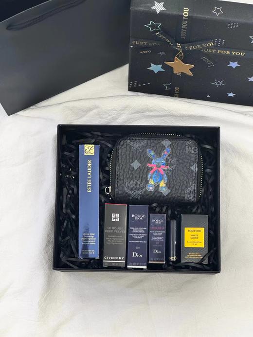 D100820解决直男选礼物的苦恼！钱包星空彩妆礼盒 商品图2