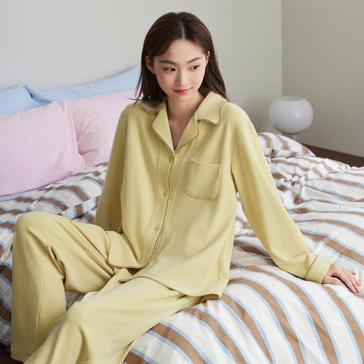 芬腾女士睡衣秋冬季德绒开衫长袖长裤套装新款宽松休闲大码家居服 商品图0