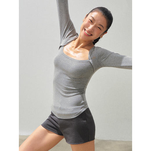 Ariseism美式复古设计感长袖T恤女秋季新款运动修身打底上衣 商品图0