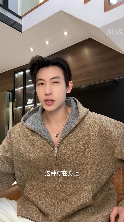 31058SDSA男士秋冬新款痞帅男装美式小香风拉链连帽卫衣宽松时尚外套 商品图0