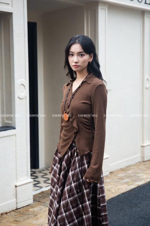 【门店同款】ENJOY冬季“暖冬软糖”纯欲木耳边上衣 167143071 商品图6