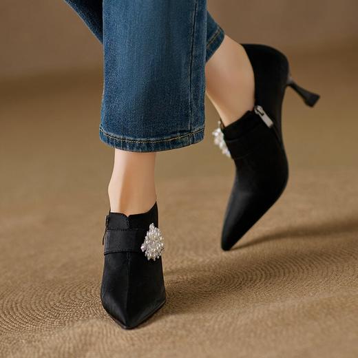 【预售5天】时尚气质细跟高跟及裸靴法式复古真皮新中式显瘦尖头深口单鞋女YS&YSD7106 商品图3