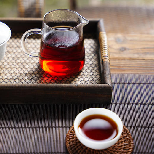 【十年陈易武老熟茶】【樟香甘蔗甜】【醇境】 2015年易武正山优质原料发酵，昆明干仓十年藏养老熟茶357g/饼 商品图3