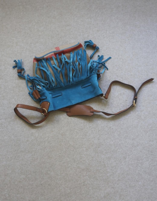 简单粗暴的 哈！粑家的 黄麻配皮 外饰反绒皮条 水桶型 斜跨包 商品图0