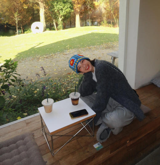 老米优品🎈3-5天发！《奶油绵羊毛糯米萝卜裤》显瘦松弛暖绒裤！像裹了团云朵在腿上，软乎乎的触感，连行走都成了与秋日的温柔相拥。 K251008A 商品图13