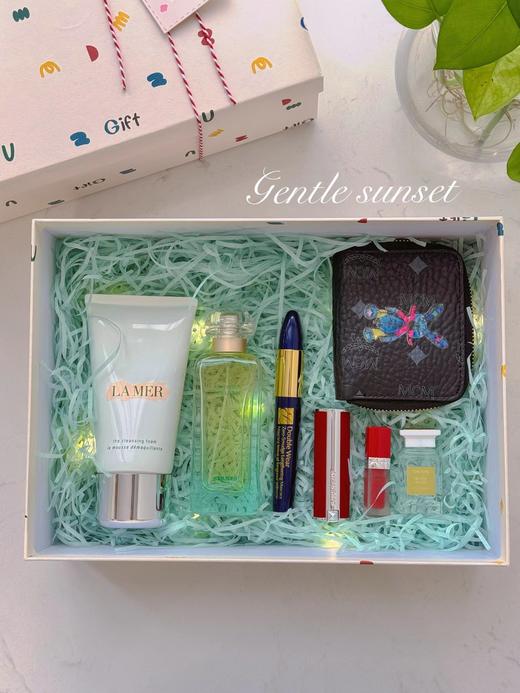 D100819温馨浪漫的表白专属品~尼罗河彩妆钱包Gift礼盒 商品图2