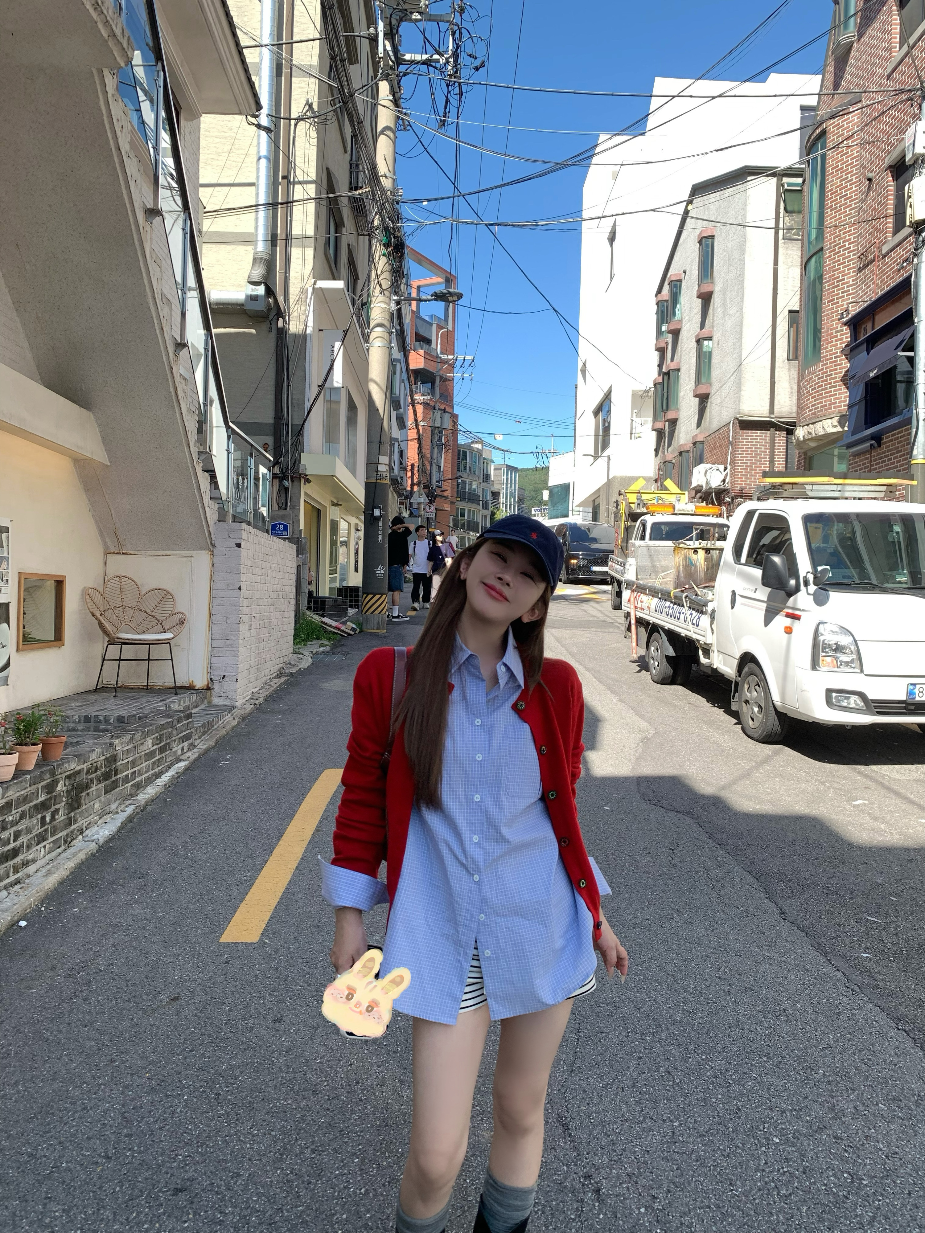 Read Nameless /红色羊毛彩虹扣开衫+海盐蓝格子衬衫 2025/10/9