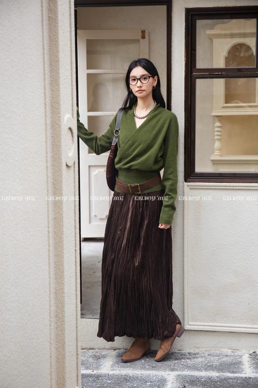 【门店同款】ENJOY冬季“暖冬知性”交叉款针织上衣 166746540 商品图5