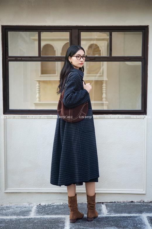 【门店同款】ENJOY冬季“暖冬知性”格纹翻领长款大衣 166695720 商品图4