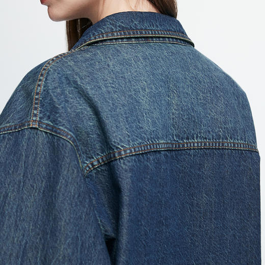 棉仓366604015-水洗软牛仔棉质长袖翻领口袋衬衫 商品图3