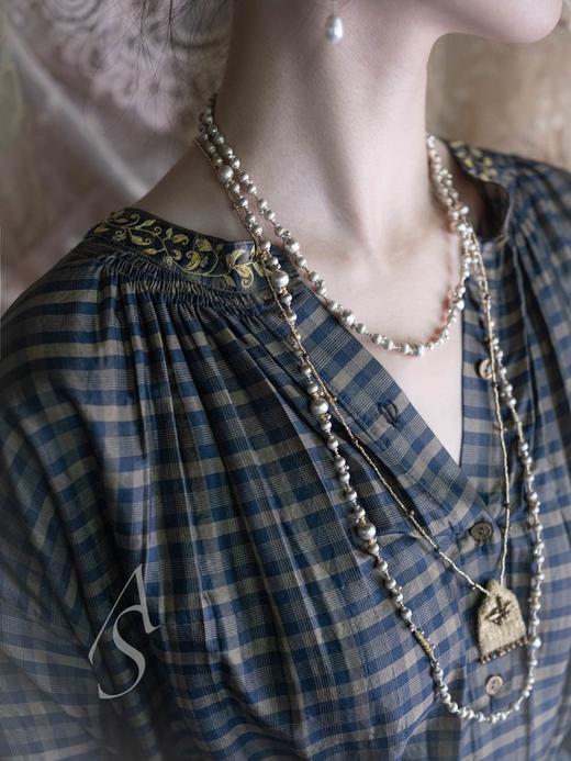 Maku 25AW 蓝金格纹珠绣领手织真丝法式衬衫裙 商品图2