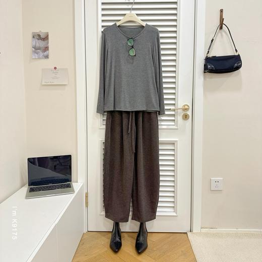 老米优品🎈3-5天发！《奶油绵羊毛糯米萝卜裤》显瘦松弛暖绒裤！像裹了团云朵在腿上，软乎乎的触感，连行走都成了与秋日的温柔相拥。 K251008A 商品图8