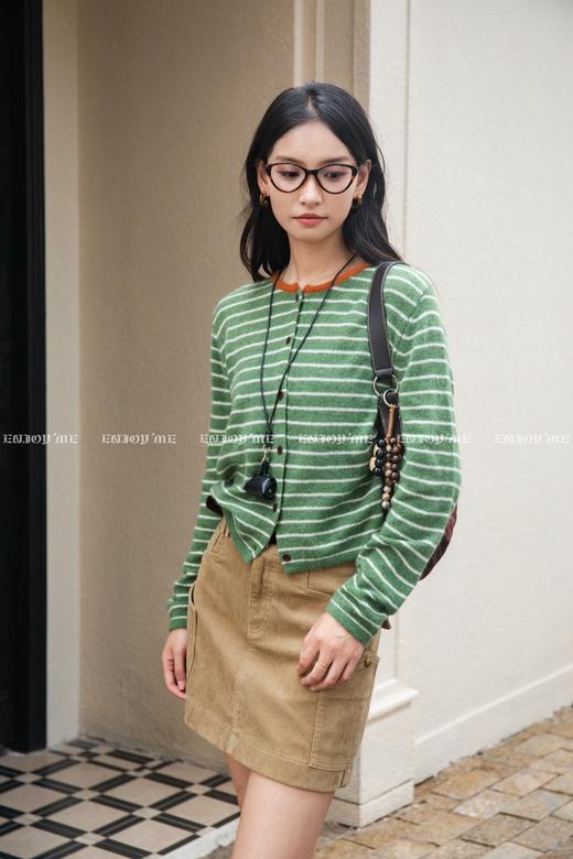 【门店同款】ENJOY冬季“暖冬知性”条纹撞色开衫 166796352 商品图1