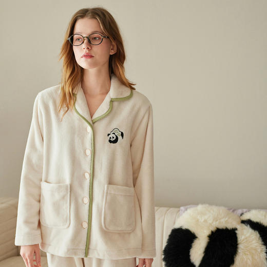 芬腾情侣睡衣秋冬季珊瑚绒长袖套装抗静电可爱卡通熊猫休闲家居服 商品图3