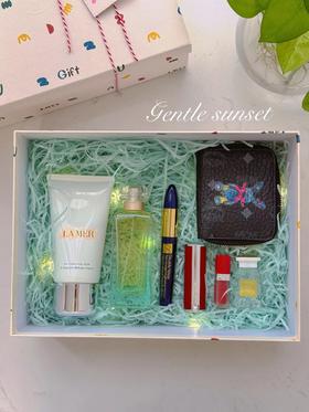 D100819温馨浪漫的表白专属品~尼罗河彩妆钱包Gift礼盒