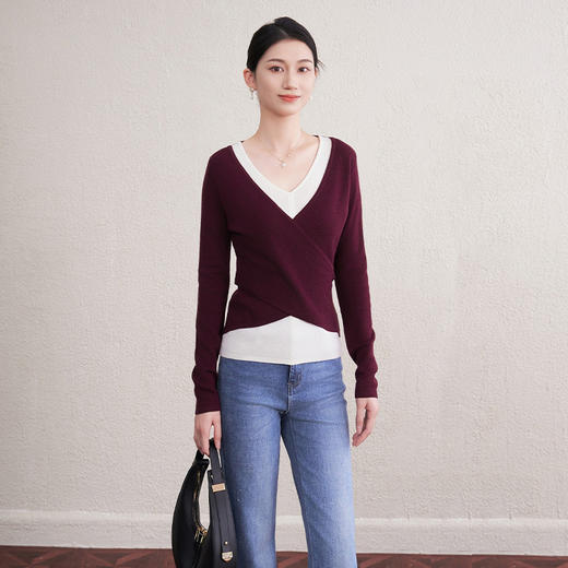 「自」全新升级【铂金会员349/天猫469/差价120】(00658)洛诗琳新款假两件针织羊毛衫2025秋冬拼接撞色交叉V领上衣女 商品图0