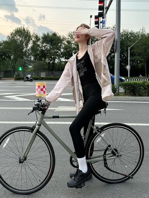 有&棵树鲨鱼裤 商品图6