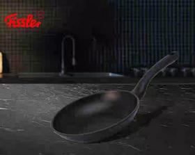 7F 菲仕乐进口黑骑士18厘米不粘煎锅