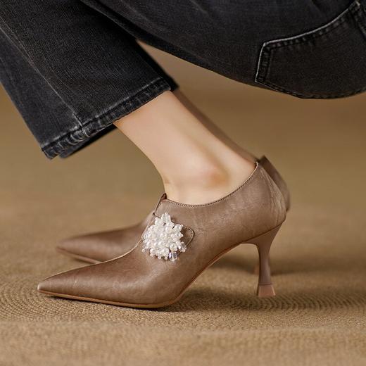 【预售5天】时尚气质细跟高跟及裸靴法式复古真皮新中式显瘦尖头深口单鞋女YS&YSD7106 商品图2