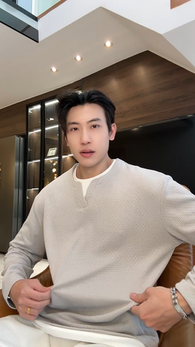 3268SDSA男士秋冬新款痞帅男装设计师撞色肌理感假两件长袖T恤百搭潮