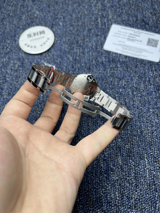 AF卡地亚蓝气球系列 中号33mm 罗马面 女士腕表 商品图7