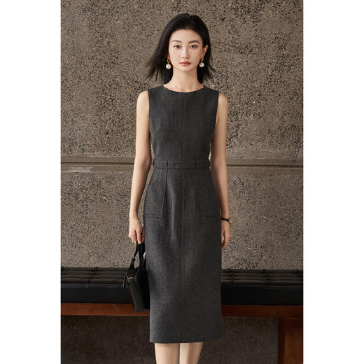 剩S/M 米思阳2026春季新款简约优雅背心连衣裙收腰显瘦直筒裙女4812 商品图3