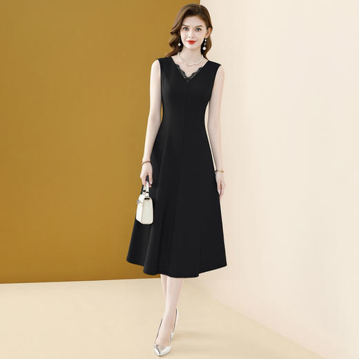 「自」全新升级【铂金会员192/天猫259/差价67】(64951)洛诗琳黑色无袖打底连衣裙女2025秋季新款气质蕾丝拼接V领收腰裙子 商品图0