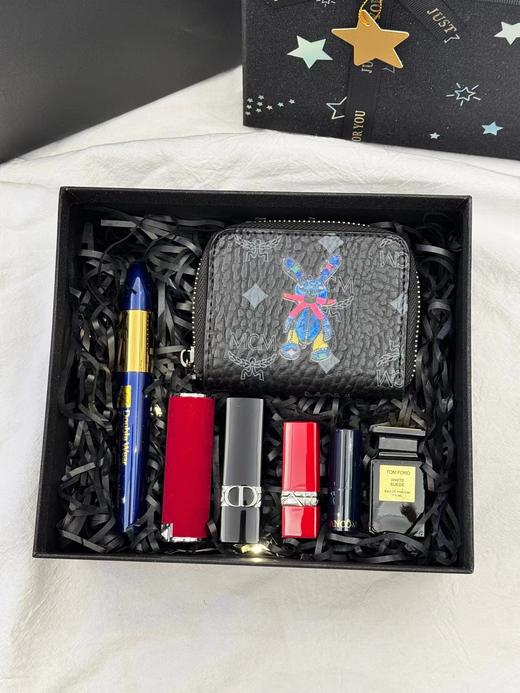 D100820解决直男选礼物的苦恼！钱包星空彩妆礼盒 商品图8