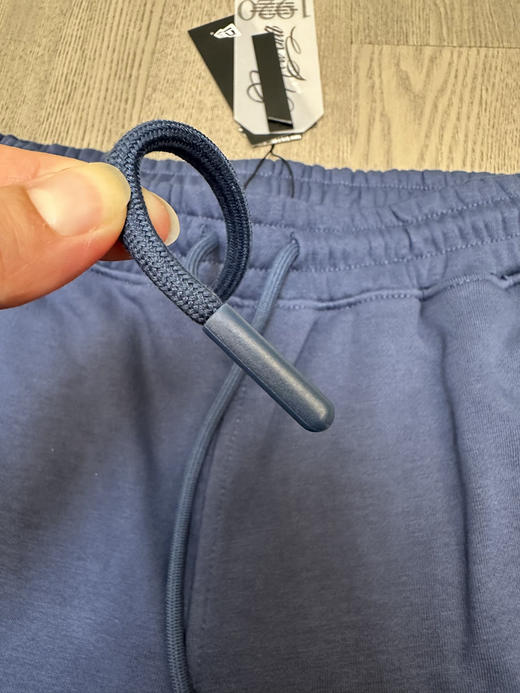 原单正品 New Era纽亦华2025秋季新款MLB基础运动休闲长裤卫裤，基础系列男女款
颜色：黑色 雾霾蓝
尺码：S～XXL
原价699 商品图5