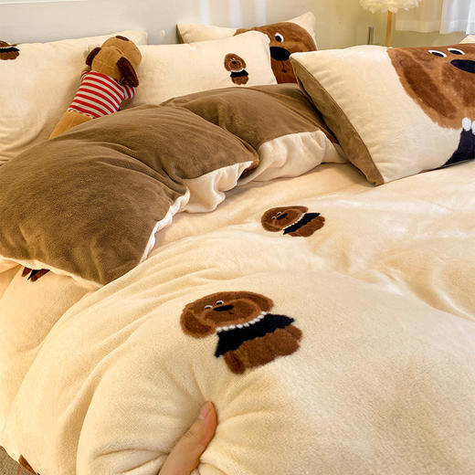 秋冬【A类ins牛奶绒三件套】卡通风高克重印花四件套 被套床上用品 商品图1