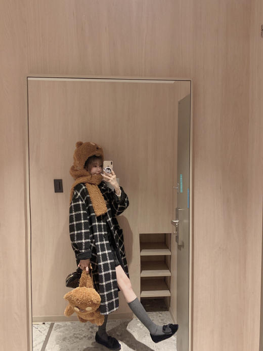 金蘑菇菇 黑白格经典大衣 复古感 商品图11