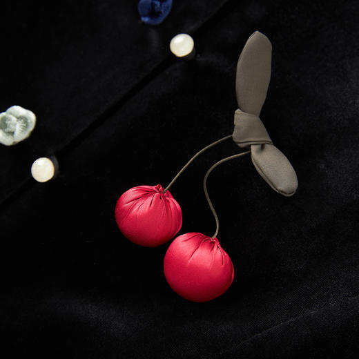 「高货wl」全新升级【铂金会员293/天猫399/差价106】(03008)洛诗琳气质新中式轻国风马甲2025秋季高级感黑丝绒上衣女 商品图3