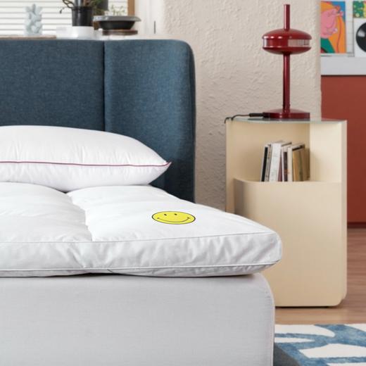 【品牌福利来袭】smiley鹅毛软垫❗快乐睡眠研究所❗酒店百万床垫秘密❗鹅毛+超柔双支撑❗三防科技不闷热❗硬床垫的天然搭子！睡眠差的人速抢！ 商品图1