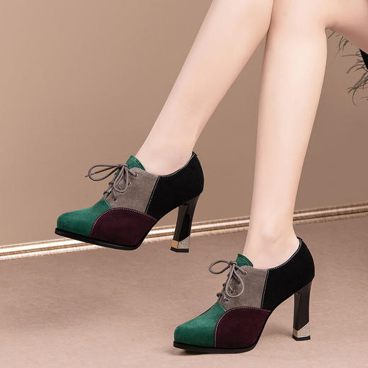 【预售5天】绿色拼色小众设计感系带深口单鞋女防水台粗跟尖头高跟鞋JQR&3760a 商品图0