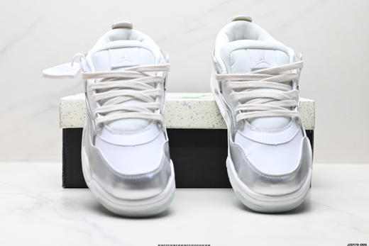 耐克乔丹Air Jordan 4 RM防滑简约低帮复古篮球鞋FQ7939-101男女鞋 商品图6