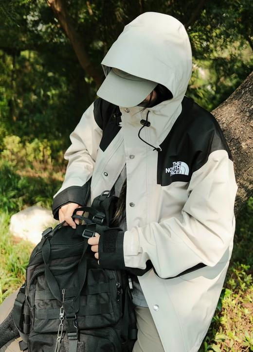 小北 TNF1990 男女同款百搭冲锋衣~ 商品图4