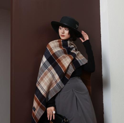 清仓特惠丨任意2件-20【大尺寸可做盖毯披肩】C&C时尚轻奢感围巾 牛皮纸礼袋装 商品图8