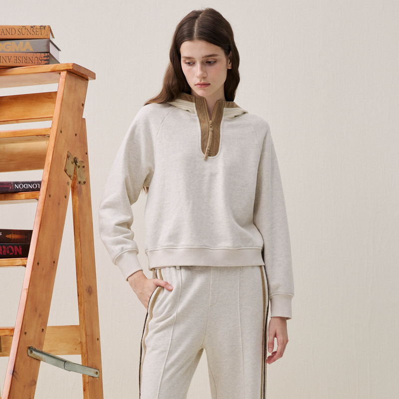 谜底连帽卫衣长袖2025冬新品纯棉亲肤插肩袖撞色拉链女254MV1647