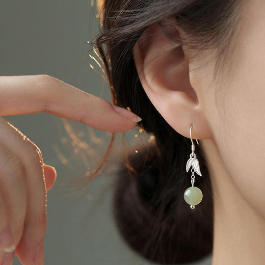 【玉竹·和田玉纯银耳坠】敦煌小众S925纯银竹叶和田玉耳钉 女款新中式古风耳环耳坠气质耳饰 商品图0