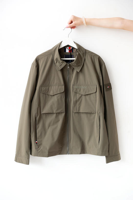 工装风机车夹克，胸口小标+臂膀大徽标。翻领拉链闭合外套C100958 商品图7